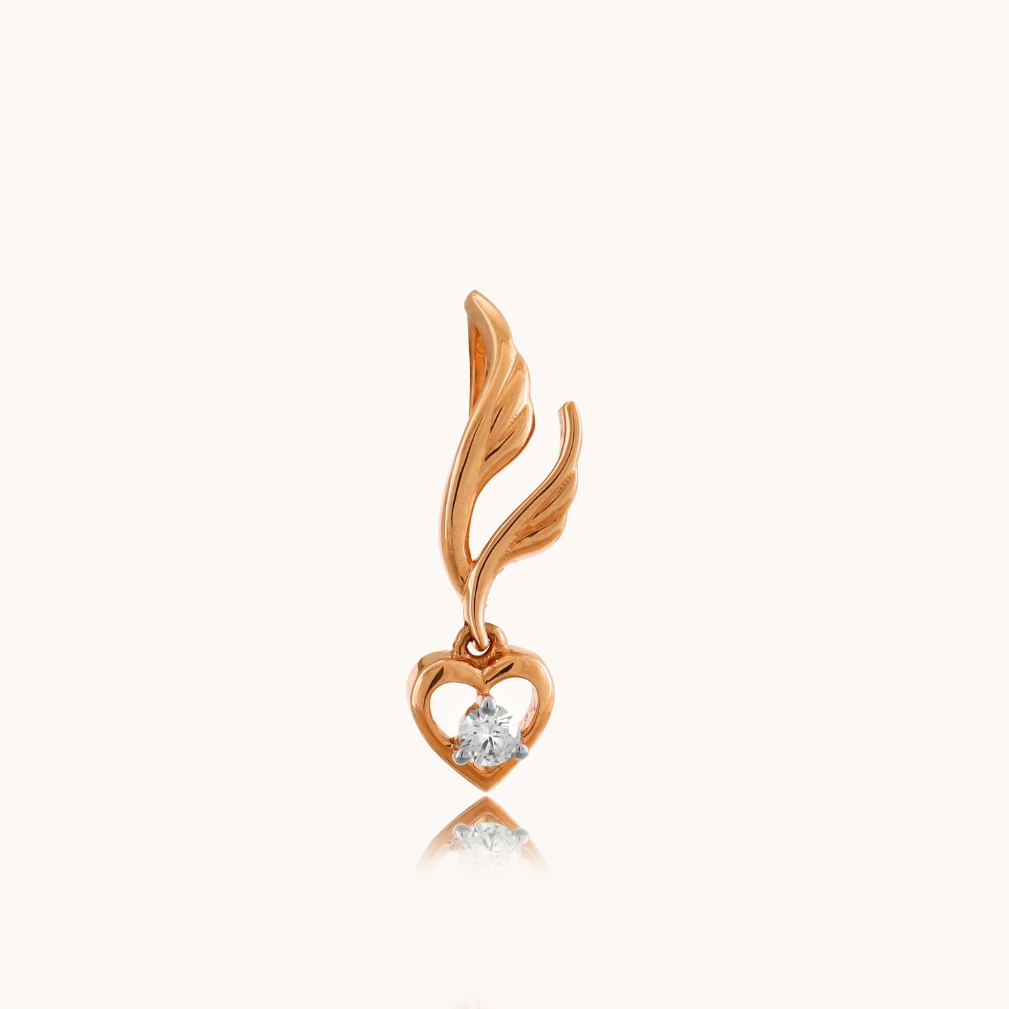 Swirl Heart Pendant in 18kt gold with IGI-certified diamonds, part of the Caratly Luxury Jewelry collection. Perfect as an affordable jewelry gift for her under Rs. 20,000.
