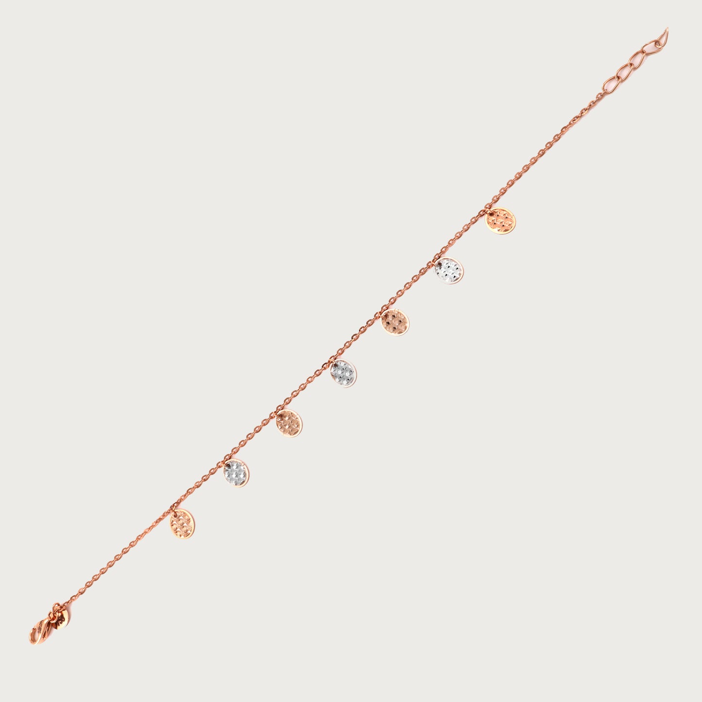 18kt gold dual-tone bracelet. Fine jewellery under ₹50,000. Chic, modern, gift-worthy.