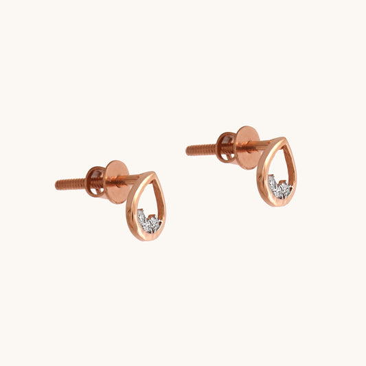 18kt Pear Gold Earrings with natural VVS-VH diamonds. Affordable fine jewellery for daily wear.