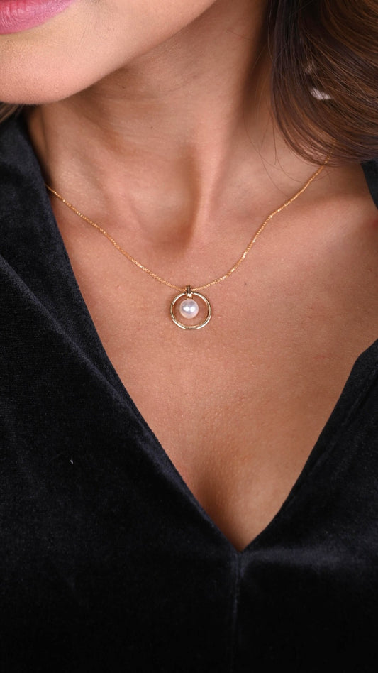 Circle Pearl Gold Necklace in 18kt gold & pearl; BIS-certified minimalist jewelry, a luxury gift for her now under 30,000!