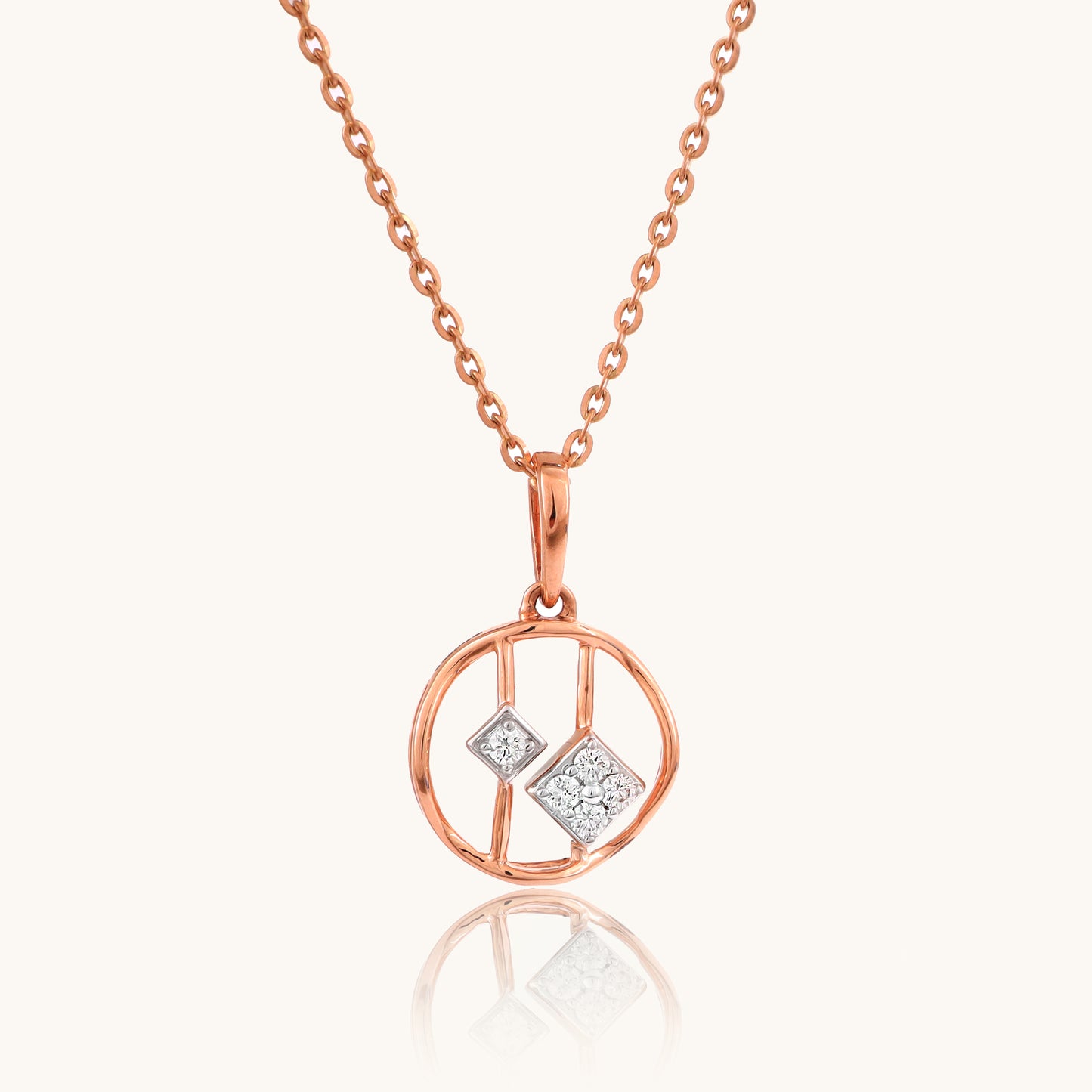 Diamond Matrix Pendant in 18kt gold with VVS diamonds, perfect for everyday wear or as a luxury gift under 25k.