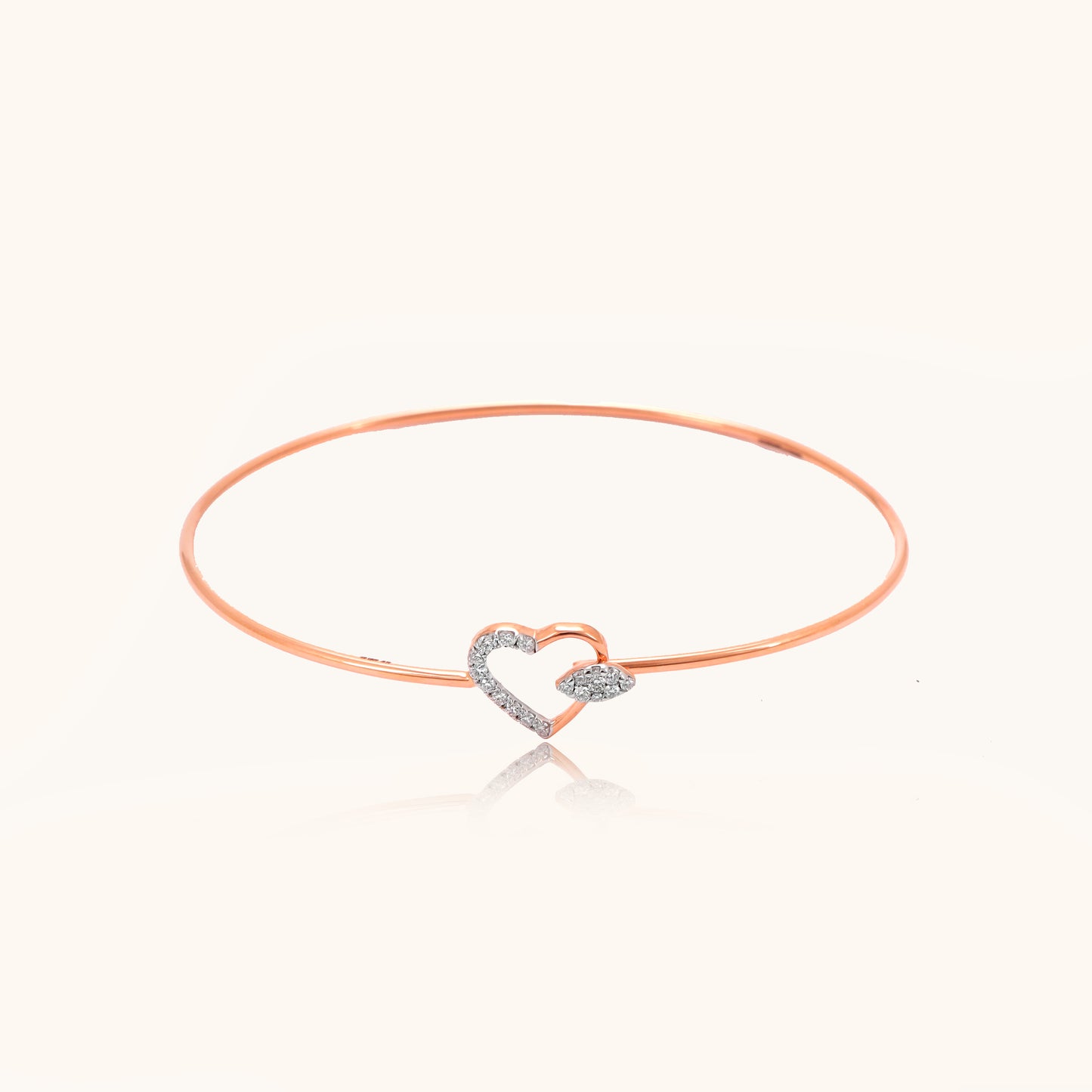 Eternal Diamond Bracelet in 18kt gold with IGI certified VVS diamonds, a perfect piece of affordable luxury jewelry for everyday wear or special occasions under Rs. 40k.
