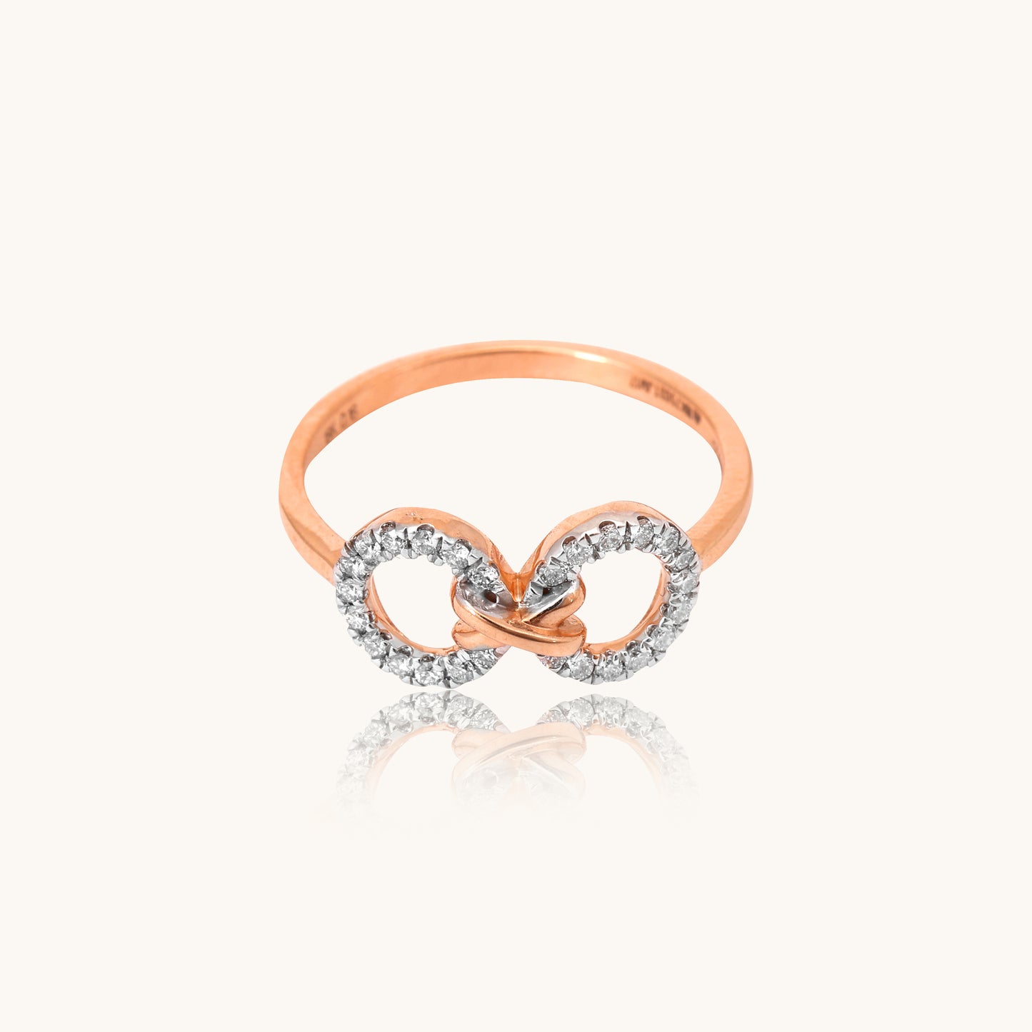 Infinity Band Diamond Ring in 18kt gold with natural VVS diamonds; BIS certified gift for her now under 40,000