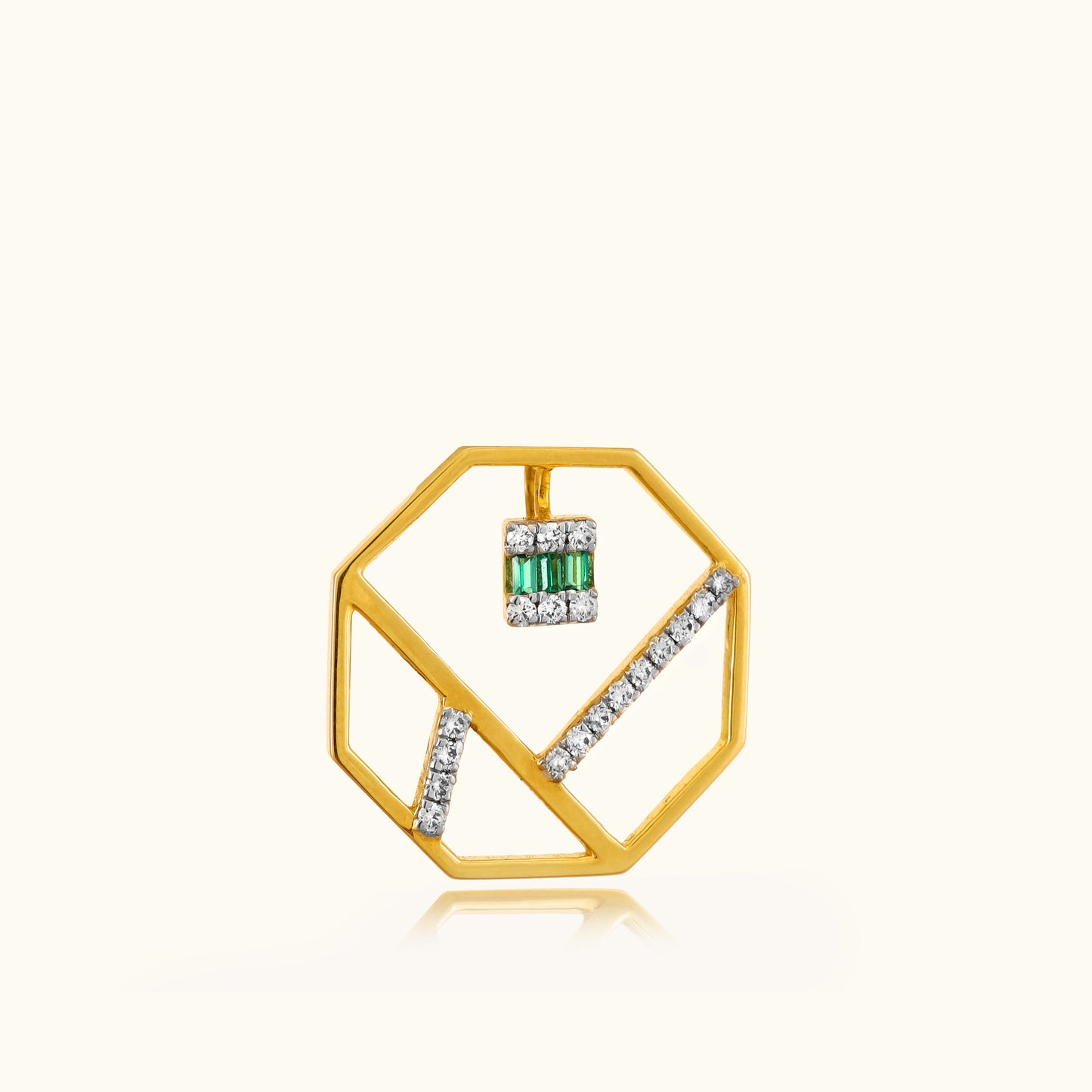 Elevate your elegance with our captivating 18kt gold Octalet Diamond Pendant, featuring a sparkling cluster of diamonds. Perfect for everyday wear, it adds a touch of glamour to your casual or evening attire. The ideal gift for her, priced under 30,000.