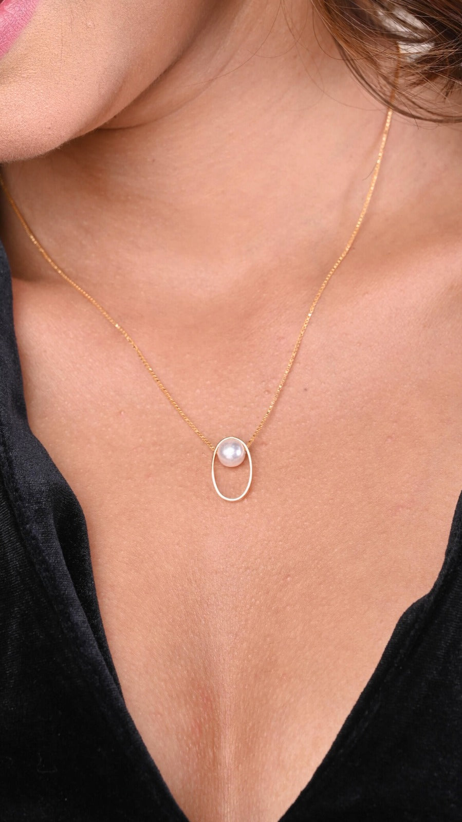 Oval Pearl Gold Necklace in 18kt gold & pearl; BIS-certified minimalist jewelry, perfect luxury gift for her under 30,000!