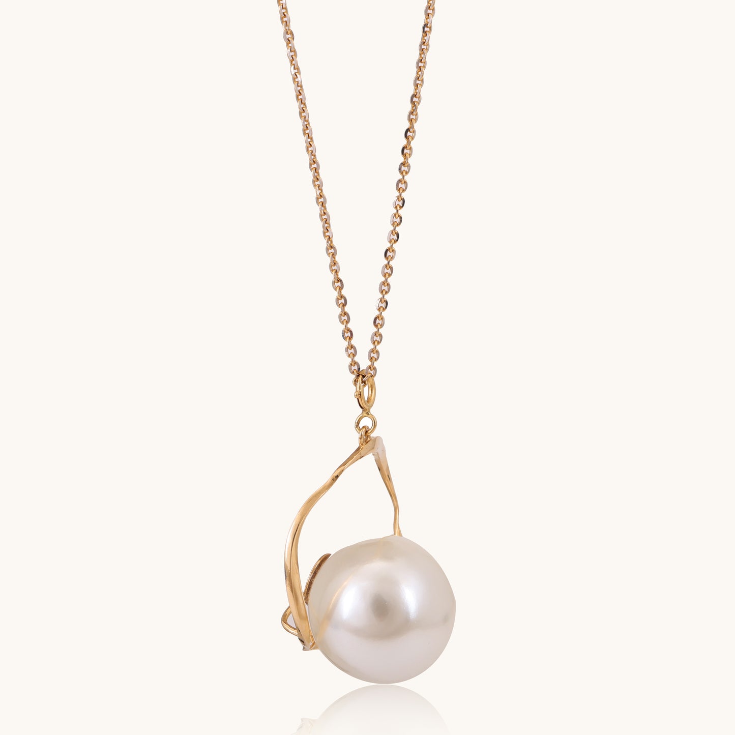 Pearl Curvy Pendant in 18kt gold with pearls certified BIS jewelry online gift for her under 25,000