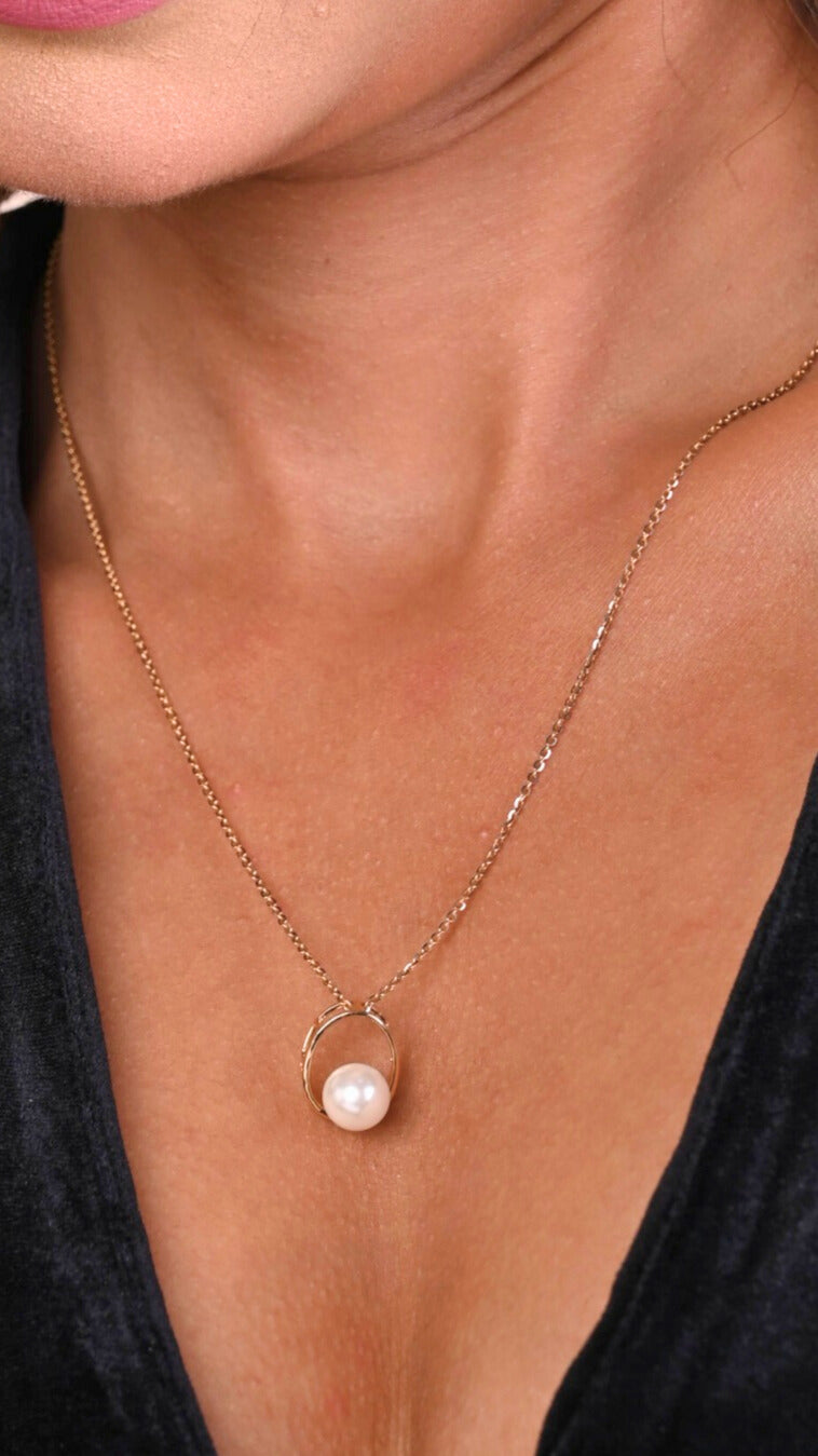 Pearl Loop Gold Pendant in 18kt gold & pearl; BIS-certified minimalist jewelry gift online under 15,000!