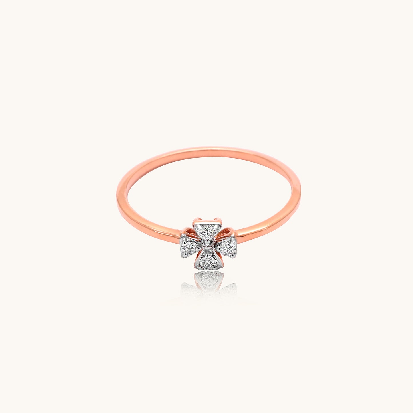 Caratly Dunes Diamond Ring in 18kt gold with IGI certified VVS diamonds, perfect for luxury gifts and everyday wear under Rs. 15k.