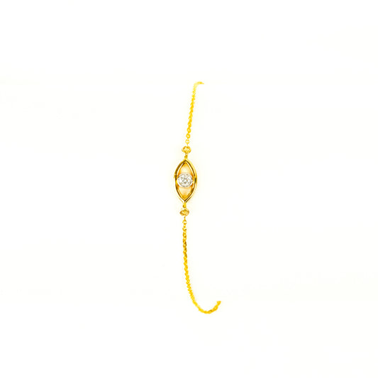 Chic and elegant evil eye diamond bracelet made with 18 kt gold for women. Gift this elegant jewellery piece to her for protection and positive energy with an affordable price under Rs. 30,000.
