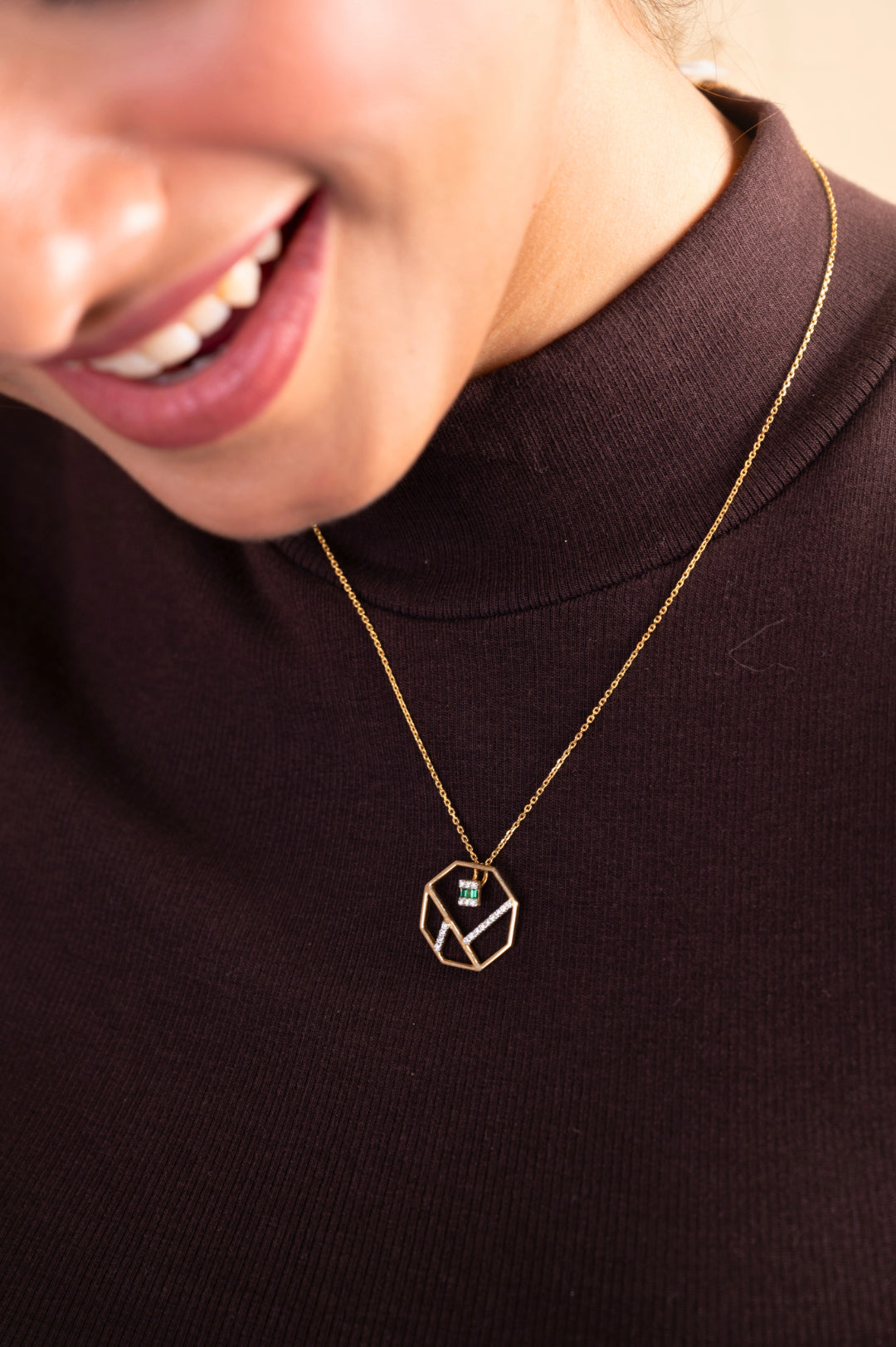 Elevate your elegance with our captivating 18kt gold Octalet Diamond Pendant, featuring a sparkling cluster of diamonds. Perfect for everyday wear, it adds a touch of glamour to your casual or evening attire. The ideal gift for her, priced under 30,000.
