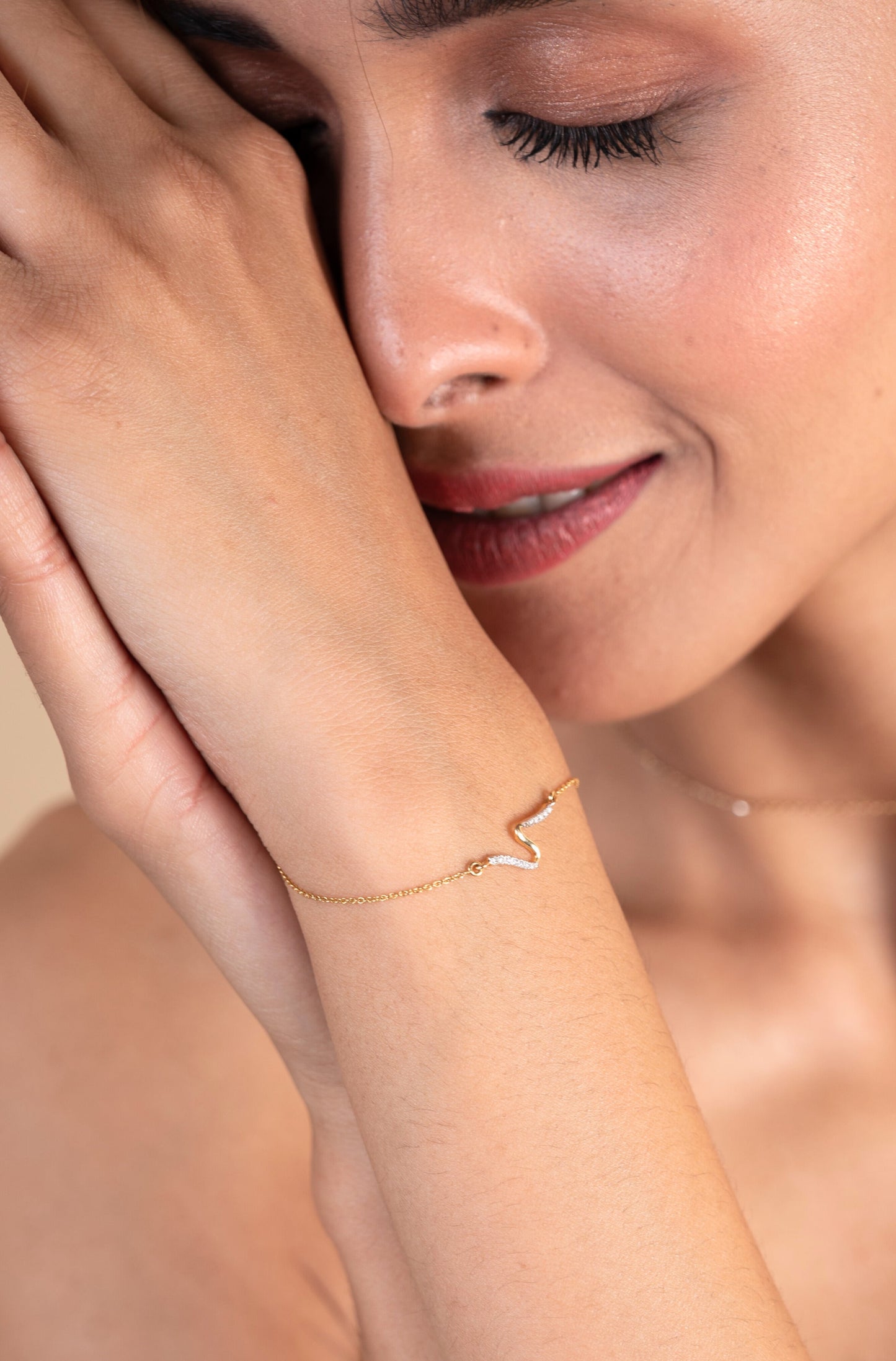 Exquisite 18kt gold Swirl Diamond Bracelet features timeless design and craftsmanship. This sparkling accessory elevates your everyday and workwear style effortlessly. Discover elegance and affordability under Rs. 30,000. Shop our spring collection for more must-have pieces.