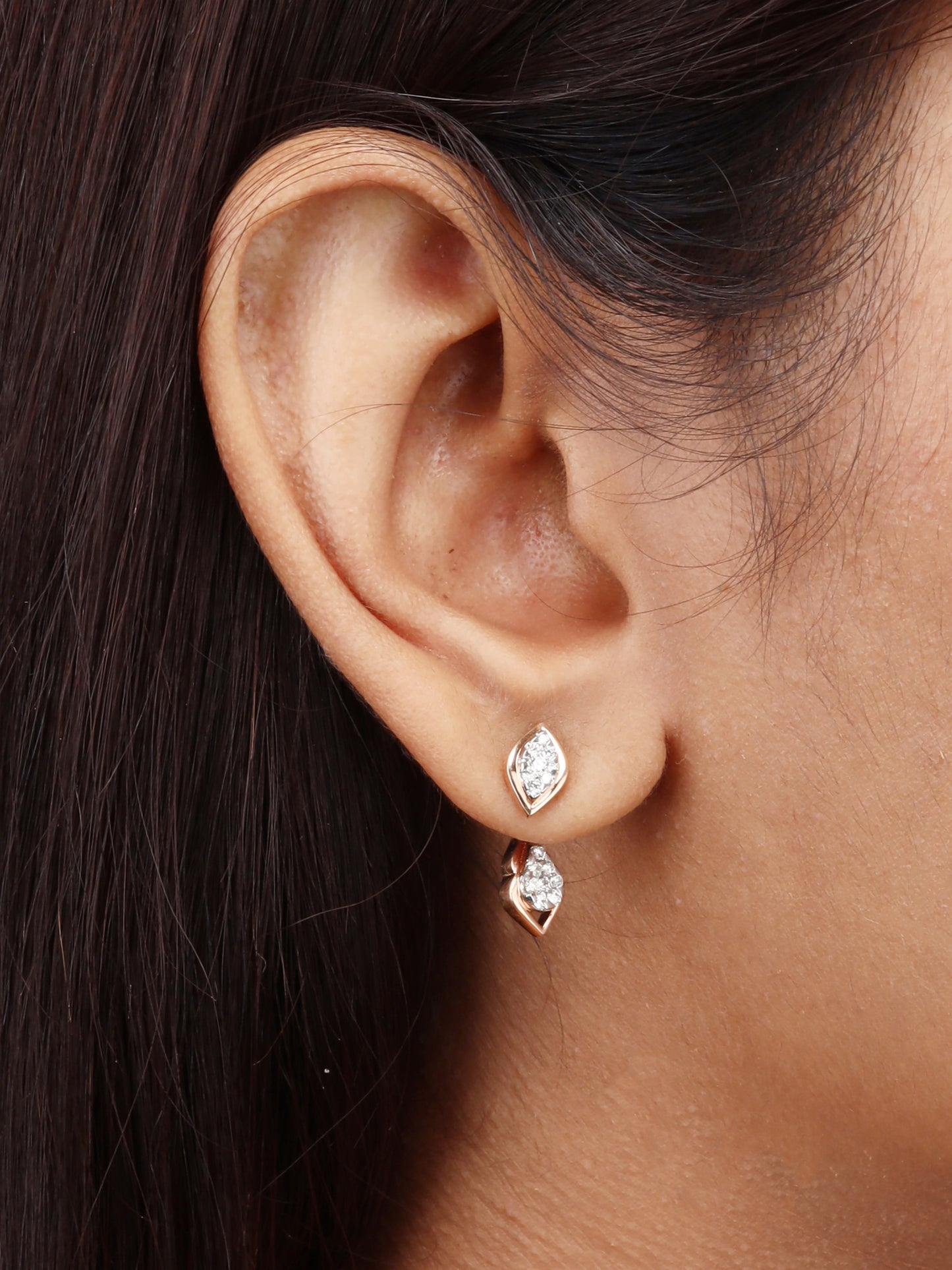 18kt Gold Teardrop Diamond Earrings by Caratly, featuring IGI-certified VVS diamonds, perfect for everyday wear or as a luxury gift for her.