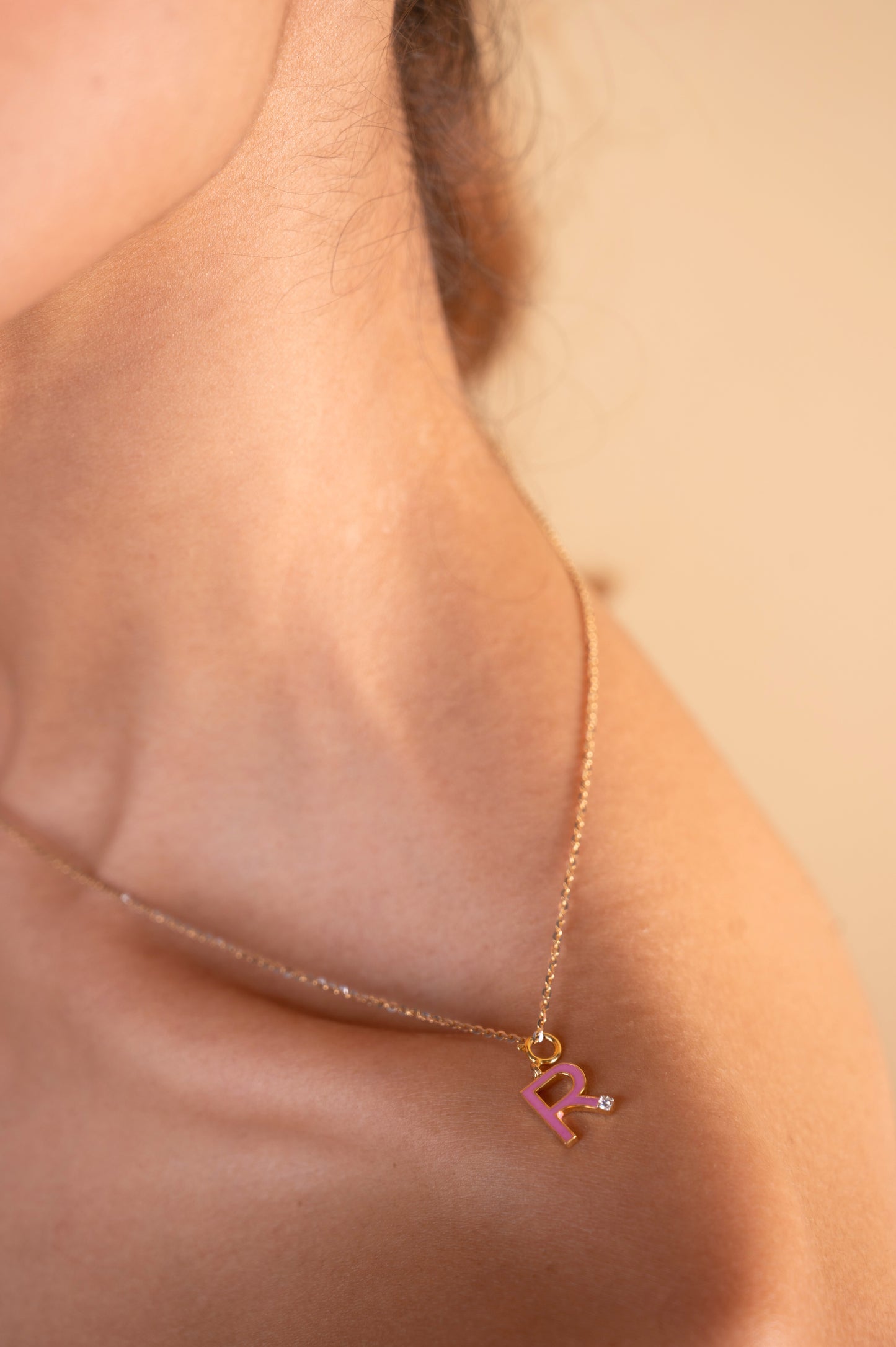 Infuse your personal touch with our 18 kt R Pink Diamond Charm from the Spring Edit. Priced under 30,000, this elegant piece makes a thoughtful gift idea for your loved ones. Elevate their style with this exquisite jewellery—a cherished symbol of affection. Shop now and bring a sparkle to their day!