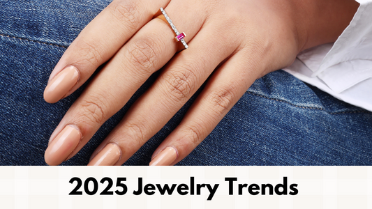 Mixed metal jewelry trend 2025: gold and diamond by Caratly.