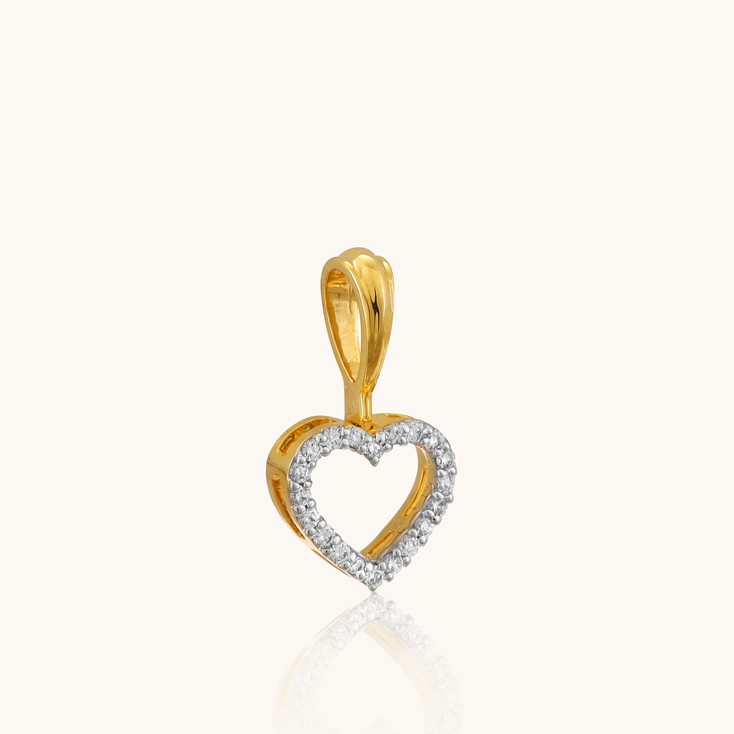 Elevate your style with our classic 18kt gold Everyday Diamond Pendant, adding timeless elegance to your everyday shine. Perfect for casual wear, workwear, or evening attire, this pendant effortlessly adds sparkle to any look. Whether as a gift for her or a special treat for yourself, priced under 30,000, it's a must-have addition to your collection