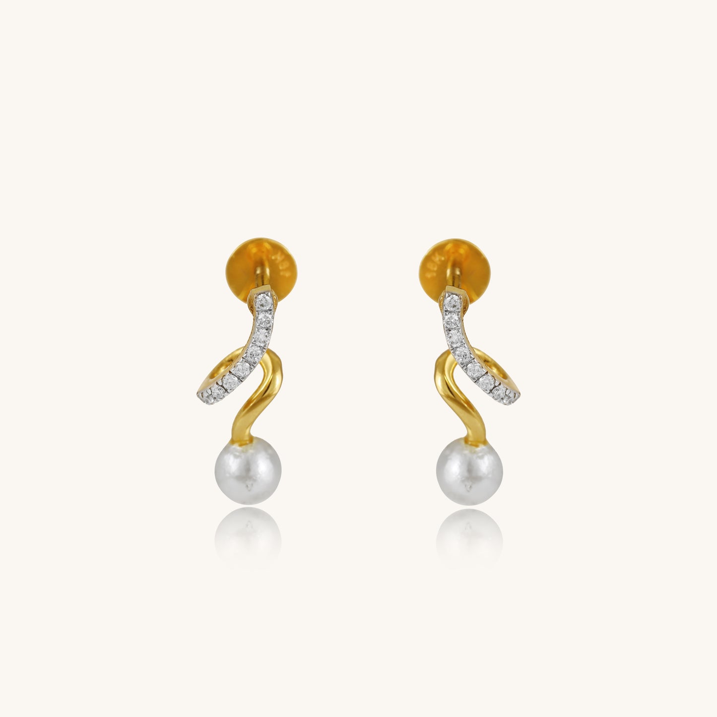 Curve diamond earrings made with 18 kt gold, daily wear jewellery, everyday diamond earrings for women, versatile gift for her under Rs. 30,000.