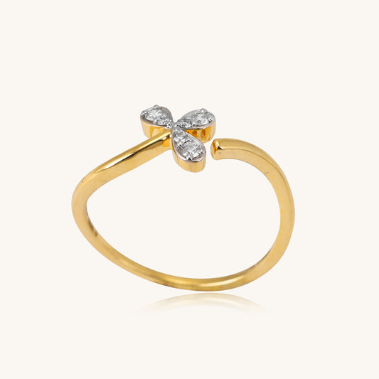 Embrace the beauty of nature with our Spring Leaf 18kt Gold Ring, a versatile addition to your jewelry collection. Whether you're seeking a thoughtful gift for her or a stylish ring to complement your casual and work-wear ensembles, this piece is perfect. Priced under 30,000, it's a must-have for your everyday wear edit, seamlessly transitioning from the office to weekend getaways. 