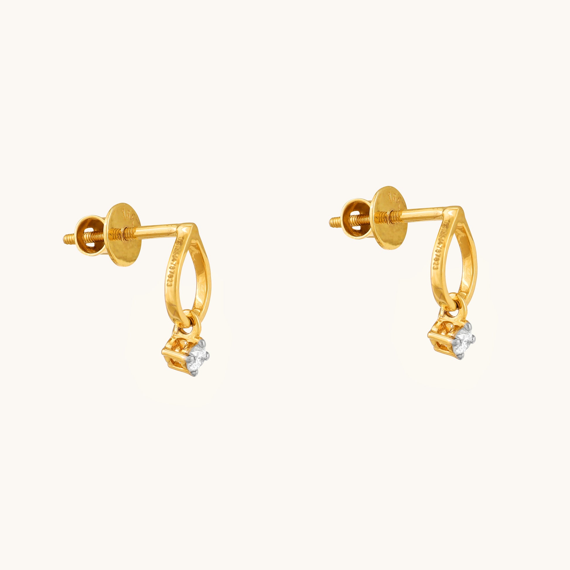 Elevate your style with our exquisite 18 kt Gold Bella Drop Earring from the Spring Edit collection, priced under Rs. 30,000. Perfect for everyday wear, these stunning jewelry pieces also make great gifting ideas for your loved ones. Crafted with precision, they symbolize everlasting love and elegance. Explore timeless beauty with our Spring Diamond Bracelet, priced under Rs. 30,000.