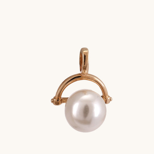 Arch Pearl Pendant in 18kt gold—timeless fine jewellery under ₹15,000.