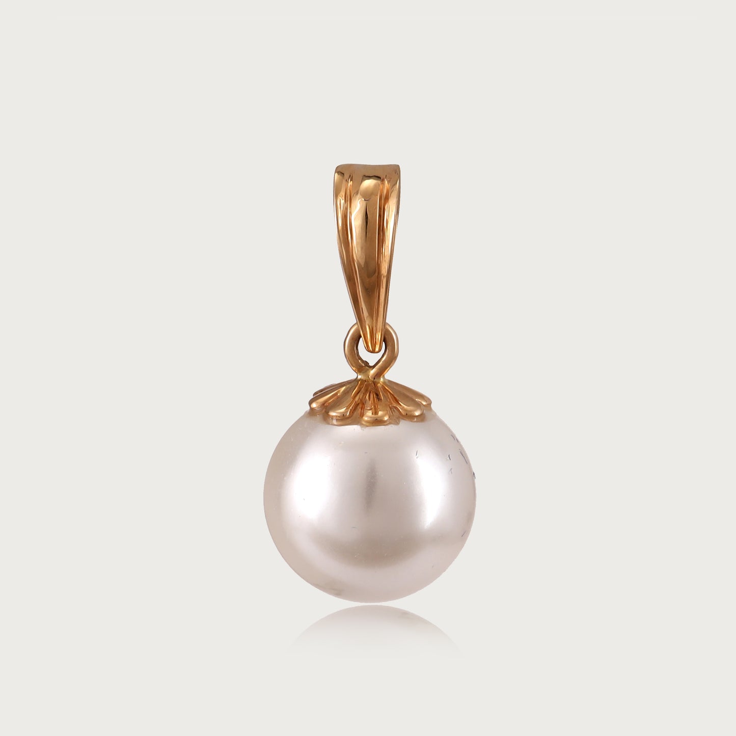 Classic Pearl Pendant in 18kt gold —elegant fine jewellery under ₹15,000.