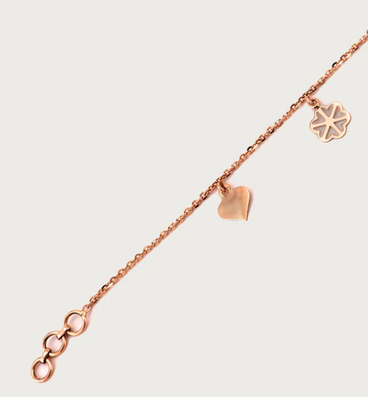 18kt gold heart-flower bracelet. Luxury jewellery under ₹30,000. Elegant & gift-worthy for her.