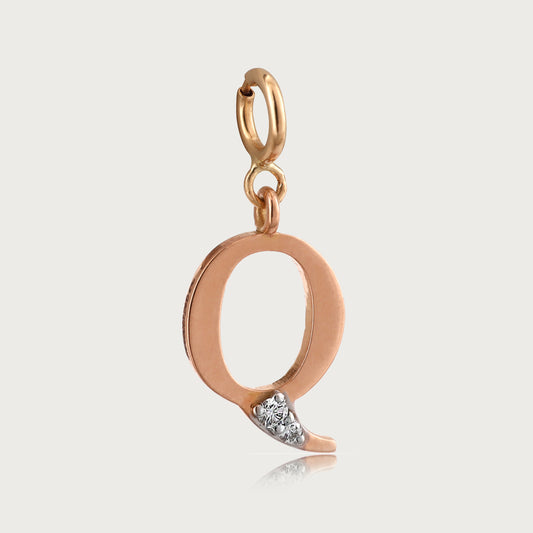 18kt gold "Q" initial pendant with natural diamonds—personalized fine jewellery under ₹15,000.