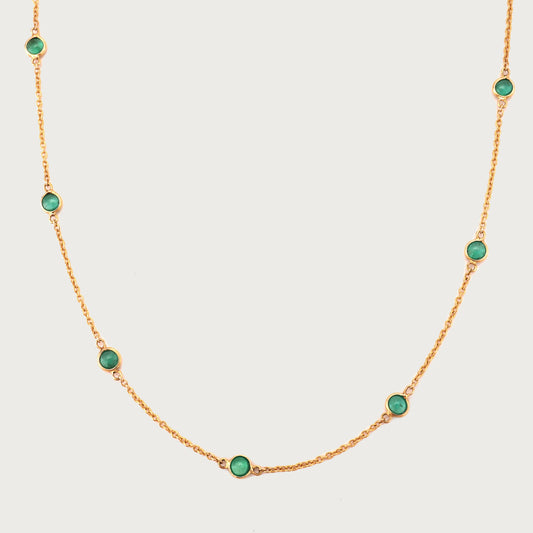 18kt gold emerald necklace. Fine jewellery under ₹50,000. Chic, timeless, luxe.