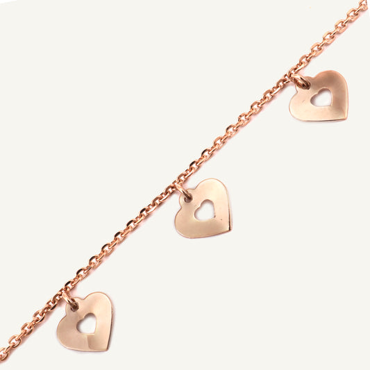 Heart bracelet in 18kt gold. Luxury jewellery under ₹30,000. Perfect romantic gift.
