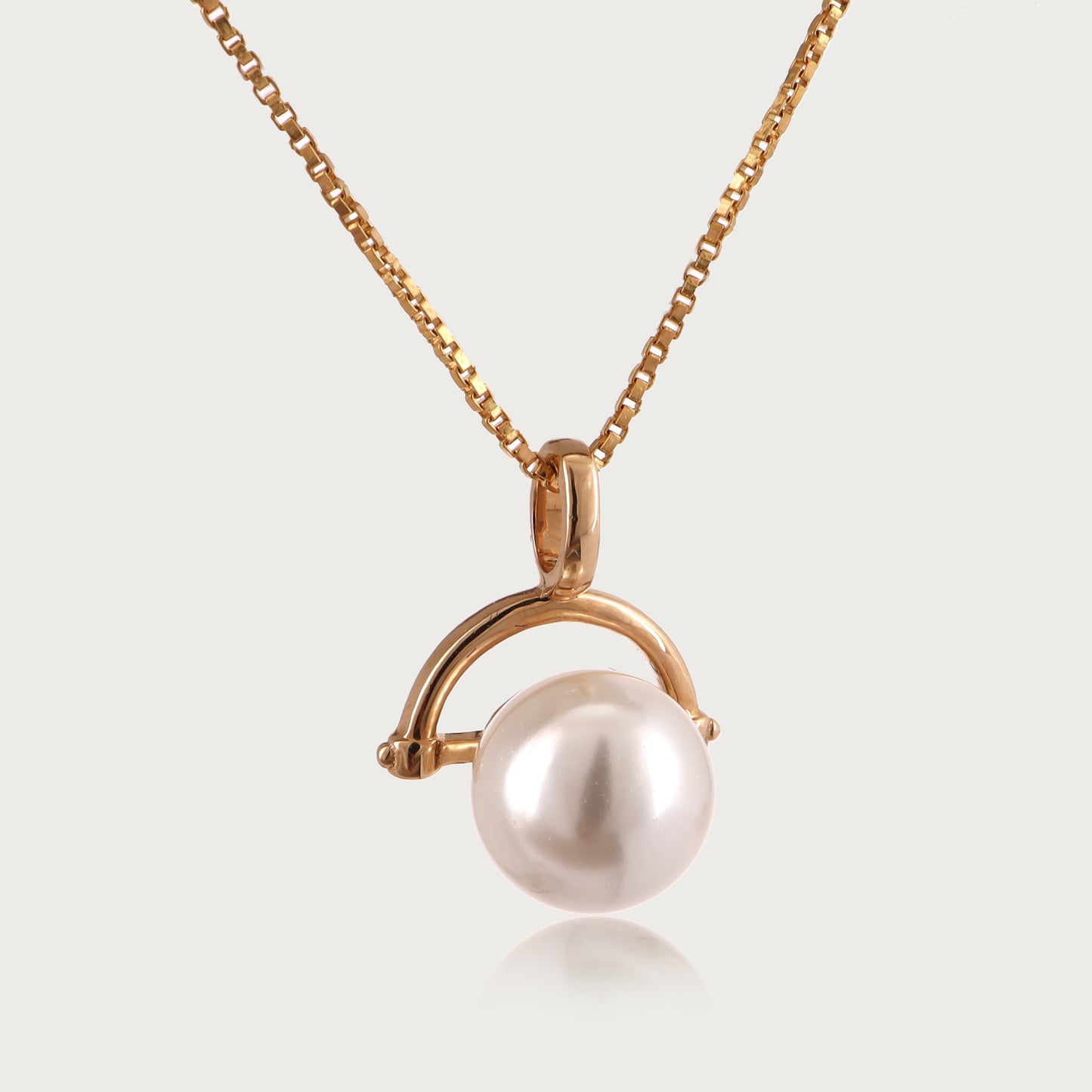 Arch Pearl Pendant in 18kt gold —timeless fine jewellery under ₹15,000.