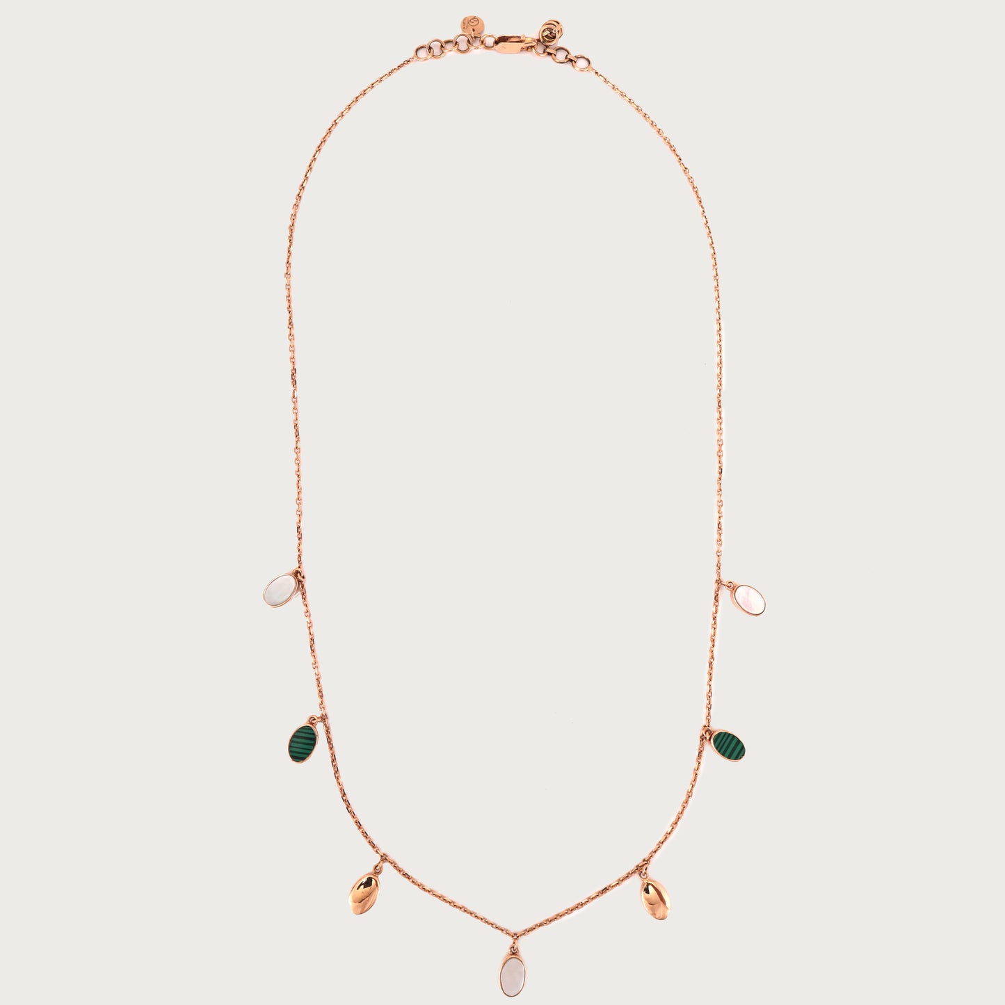 18kt gold drop necklace. Fine jewellery under ₹80,000. Chic, graceful, gift-worthy.