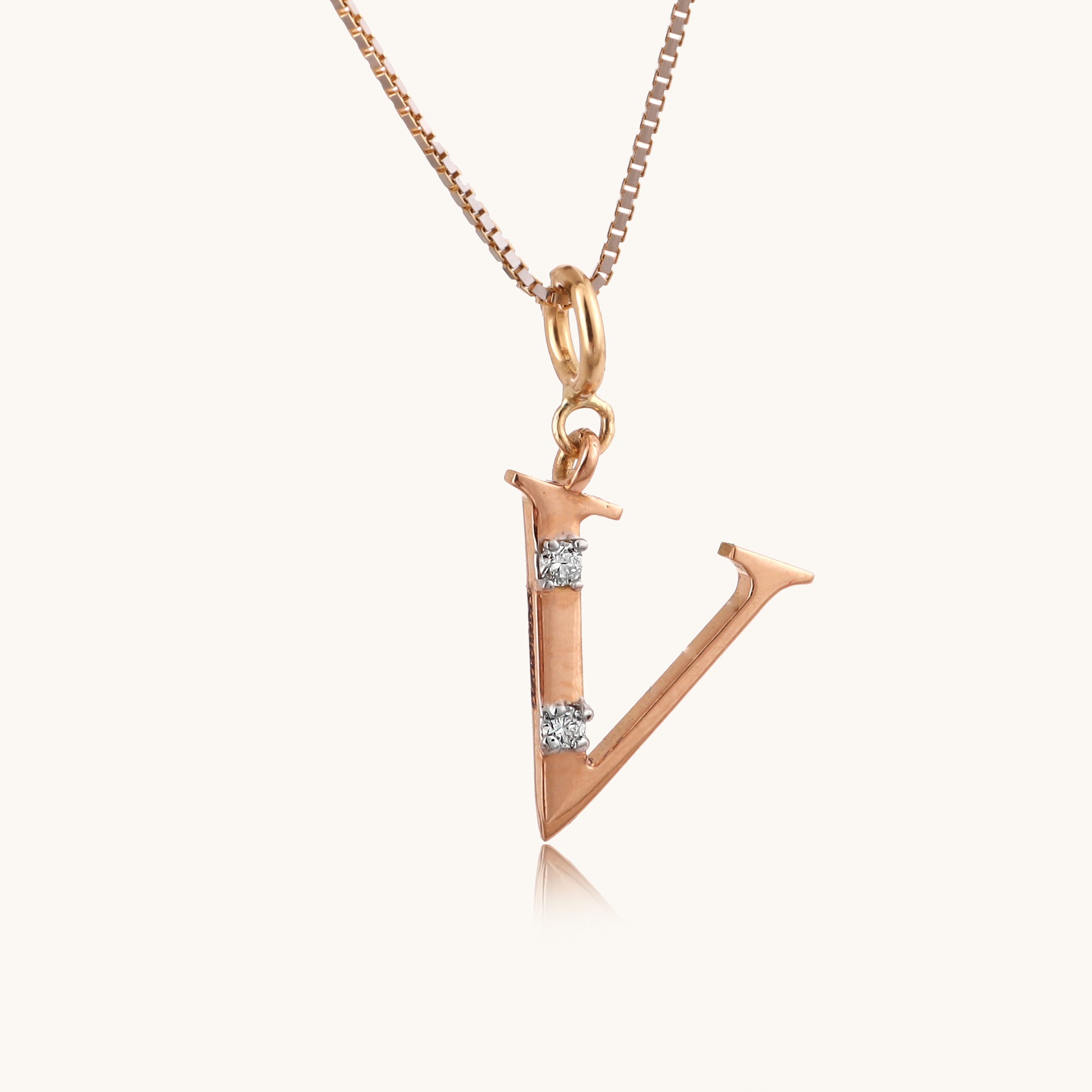 18kt gold "V" initial pendant with natural diamonds—luxury fine jewellery under ₹15,000.