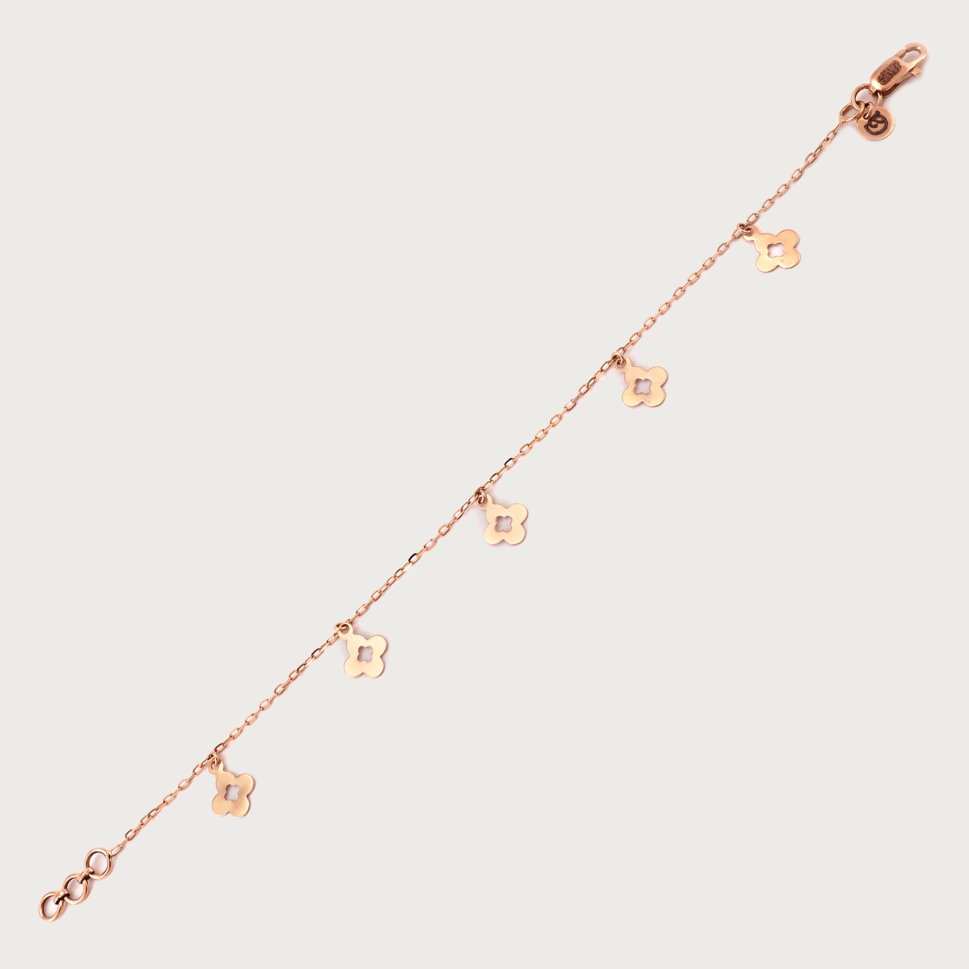 18kt gold minimal bracelet. Fine jewellery under ₹30,000. Sleek, chic, gift-worthy.