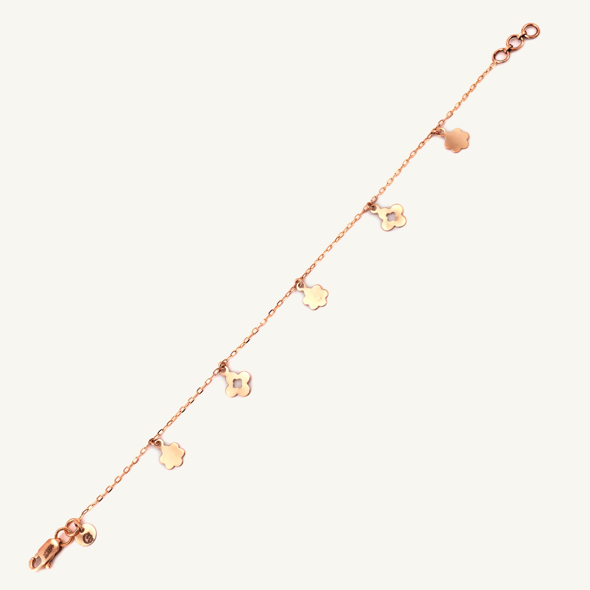 18kt gold petal bracelet. Floral fine jewellery under ₹30,000. Chic and timeless for her.
