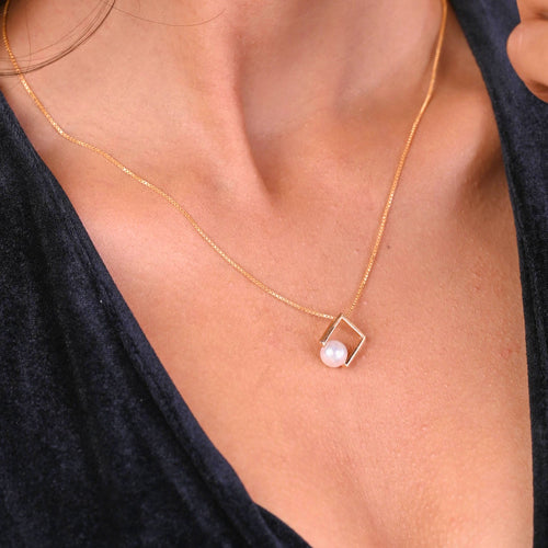 Gold Square Pearl Necklace in 18kt gold & pearl; BIS-certified minimalist jewelry gift for her under 30,000!
