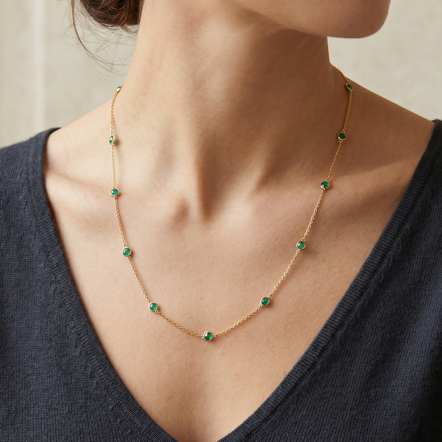 Round Emerald Necklace