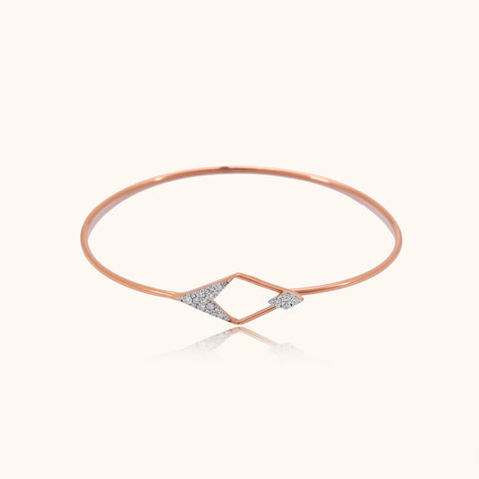 Trigonic Diamond Bracelet in 18kt gold with IGI-certified VVS diamonds, perfect for everyday wear or gifting, from Caratly Jewelry under Rs. 40,000.