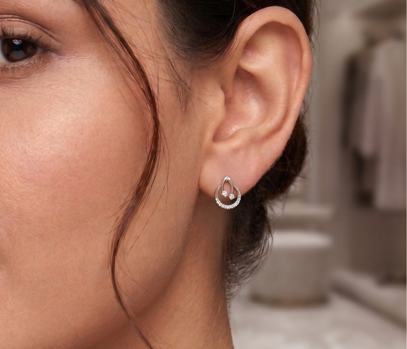 Crescendo Diamond Earring