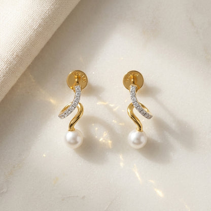 Curve Diamond Earring