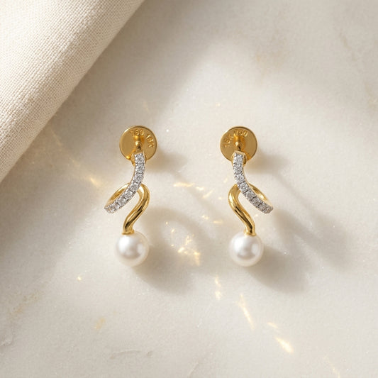 Curve Diamond Earring