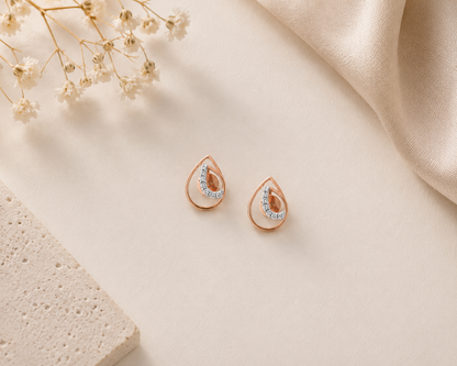Curvy Diamond Earring