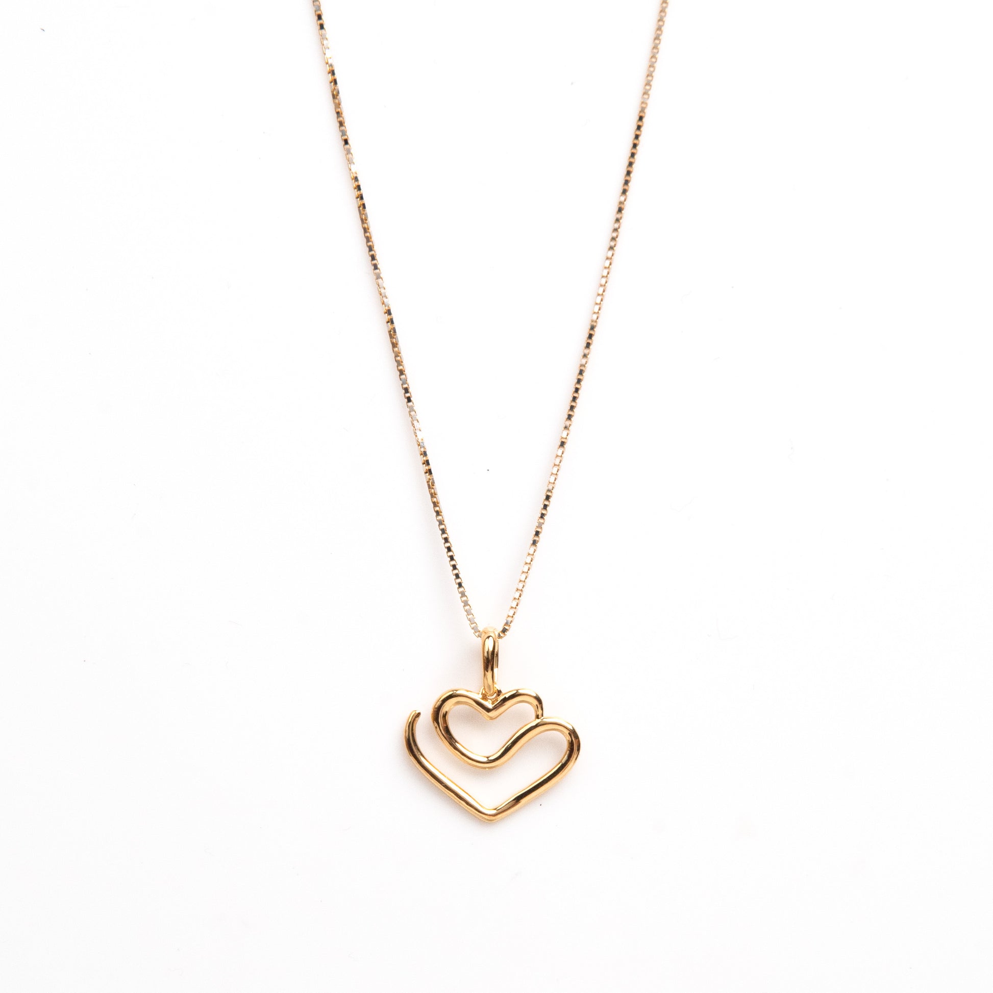 18kt Gold Draw Heart Pendant, Everyday Necklace Charm for Women, Sweet Gift Idea for your girlfriend or wife. Affordable gifting ideas under 10,000.