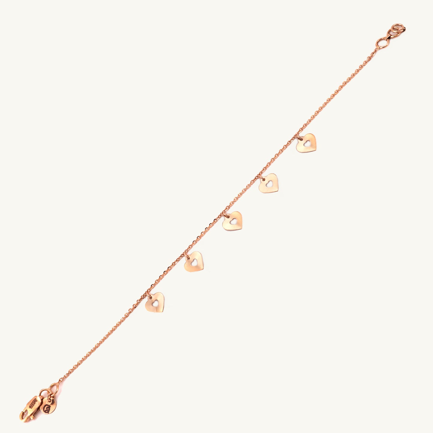 Heart bracelet in 18kt gold. Luxury jewellery under ₹30,000. Perfect romantic gift.