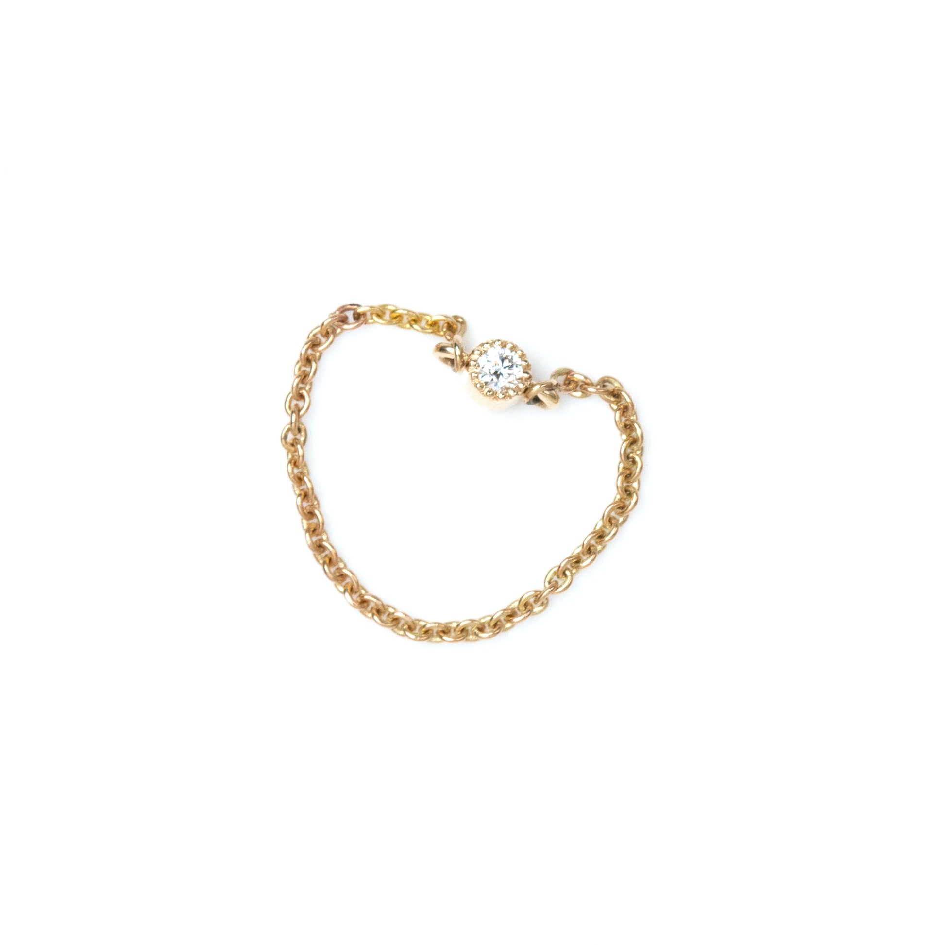 Discover effortless elegance with our chic 18kt Gold Chain Diamond Ring. Perfect for everyday wear, it seamlessly blends sophistication with versatility. An affordable gifting option from our under 10,000 collections. Elevate your workwear edit with this affordable luxury. 