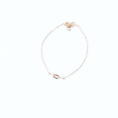 18kt gold horse shoe diamond bracelet for everyday wear for women in an affordable price of Under Rs. 30,000. Elevate your style with this versatile accessory from work wear to casual outings. A thoughtful jewellery gift piece for her.