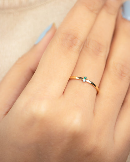 Emerald Basic Ring, a classic beauty in 18kt gold.  Perfect for everyday wear for women, its understated elegance makes it a versatile addition to any jewellery collection. Affordable gift ideas for her under 10,000. A perfect addition to your workwear collection. 