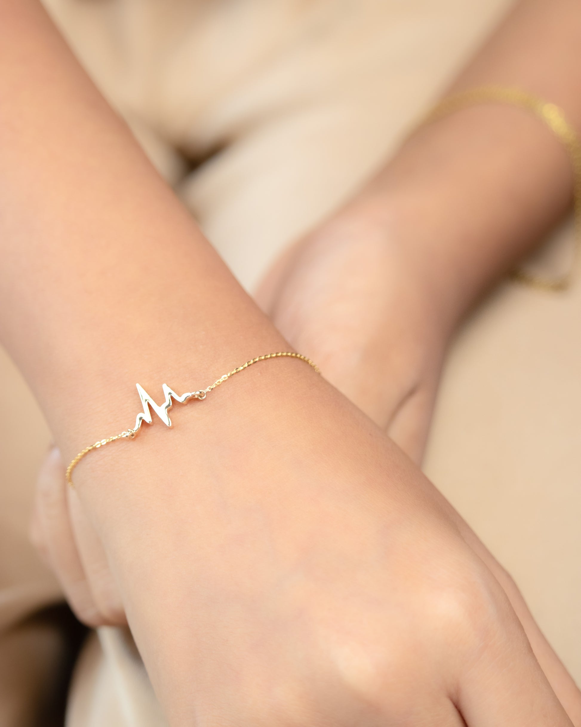 Celebrate life and love with our Heartbeat Gold Bracelet crafted from 18kt gold. Jewellery piece for everyday wear for women. Gift it to her as a reminder of your affection. A perfect addition of jewellery piece to your work wear edit priced under Rs. 30,000.