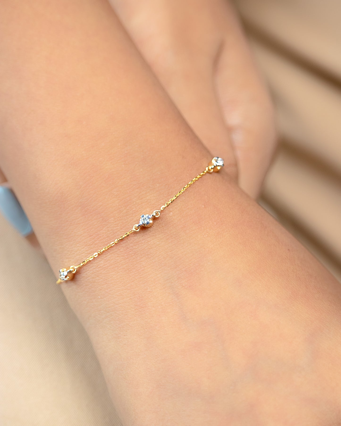 Indulge in elegance with our 18kt gold Round Diamond Bracelet under Rs. 30,000. Daily wear Women's bracelet to elevate your work wear look. Surprise by gifting this jewellery on her birthday or anniversary.