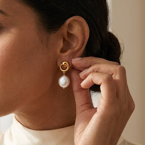 Pearl Drop Earring