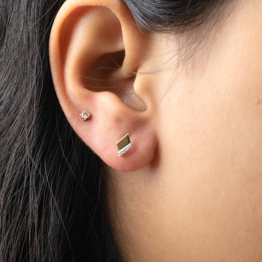 18kt gold Diamond Square Earring with 0.04ct split diamond and gold rhombus design, minimalist studs under Rs. 30,000