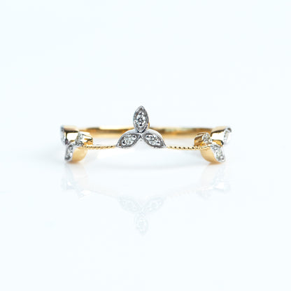 Caratly 18kt gold Entwined Flower Ring with three diamond floral clusters and textured vine band design, a minimal gift for her under 30,000